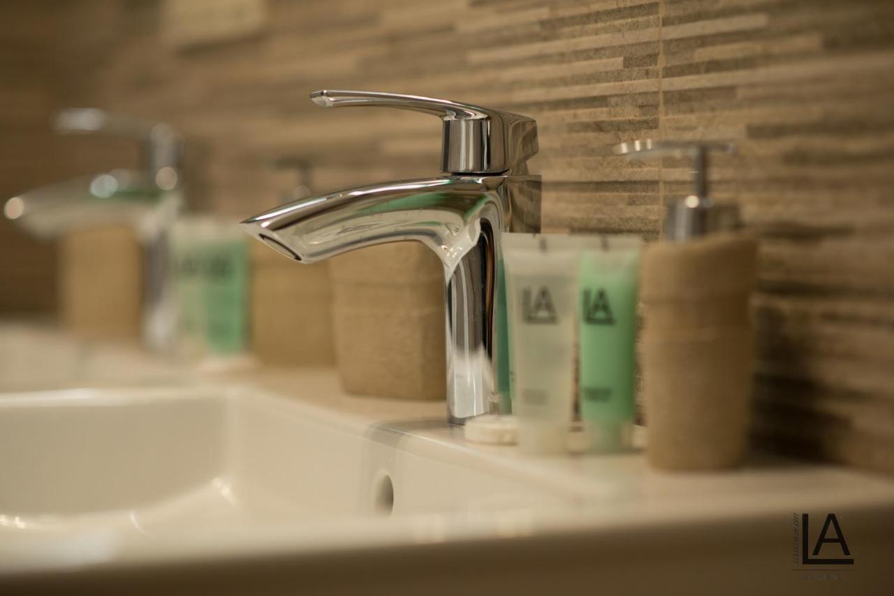 Apart Hotel Lake Apartments Київ Екстер'єр фото
